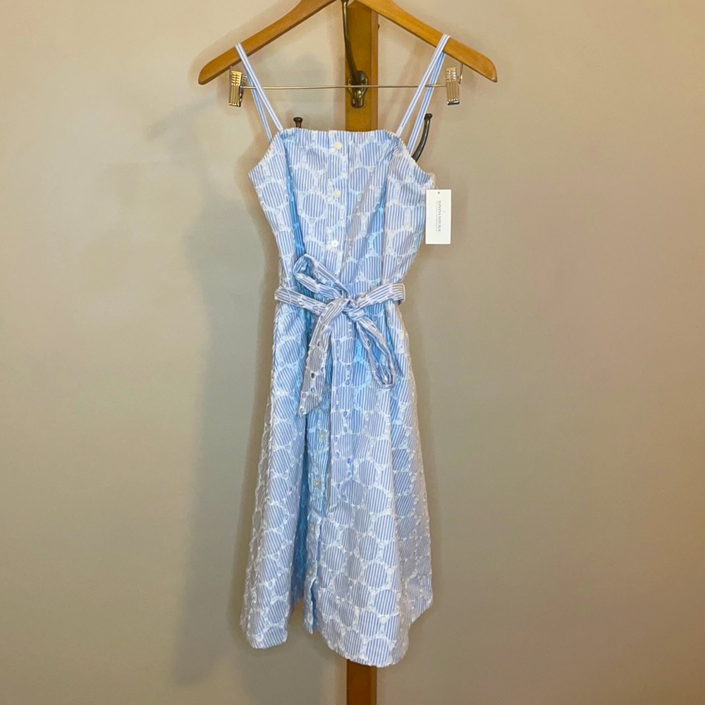 Pretty petite summer dress. Straps optional. OP. NWT.